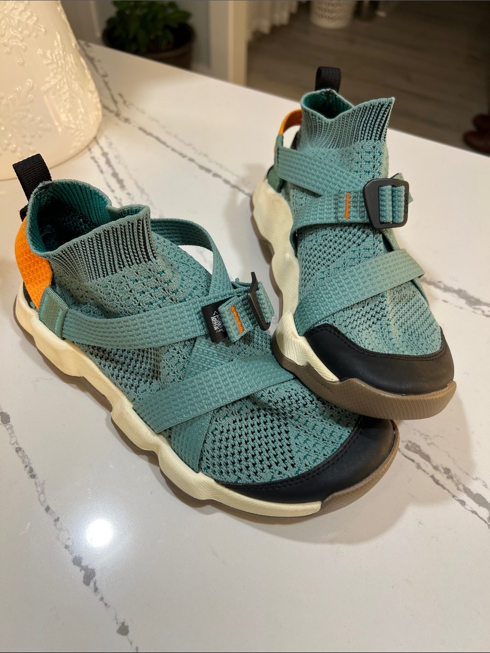 Chaco Teal Knit Strap Sneakers with Orange Heel Accent size W7